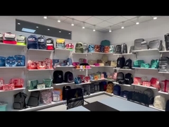 다양한 배낭 샘플 표시